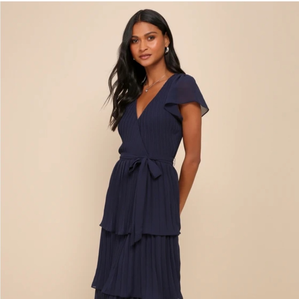 Reduced! - Lulu’s brand new never been worn navy blue dressy dress